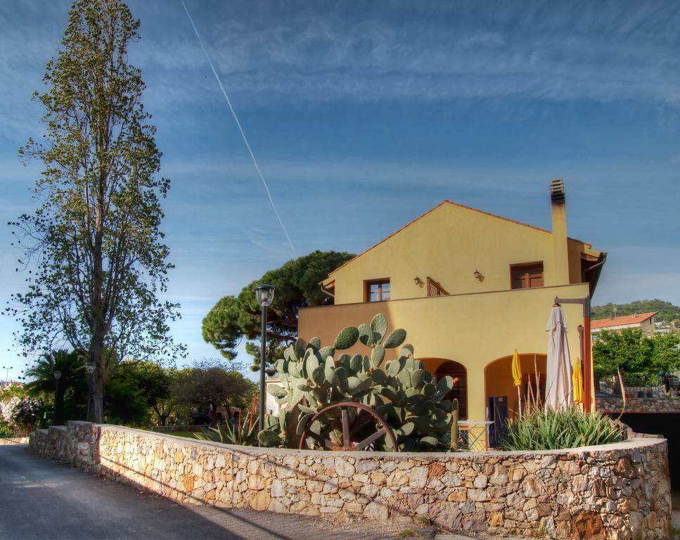 Agriturismo Ca' Di Trincia Pietra Ligure Exterior foto